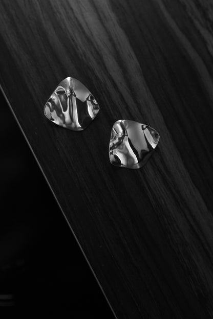 Uply Earring